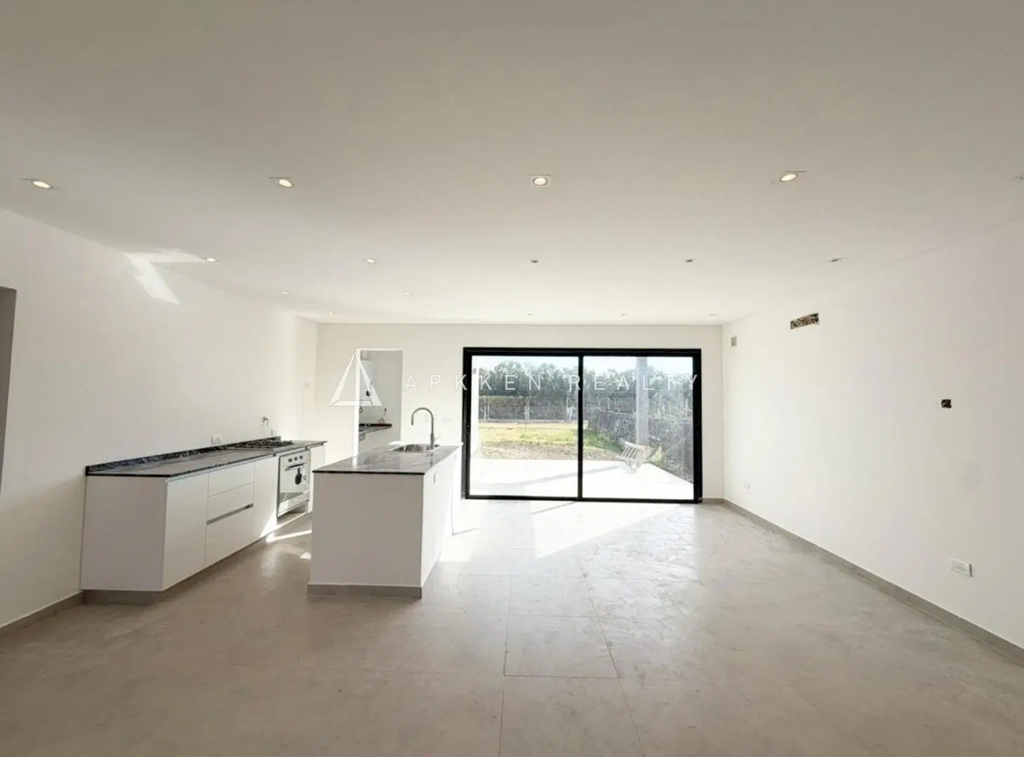 Casa en venta en Santa Lucia Pilar del Este 3