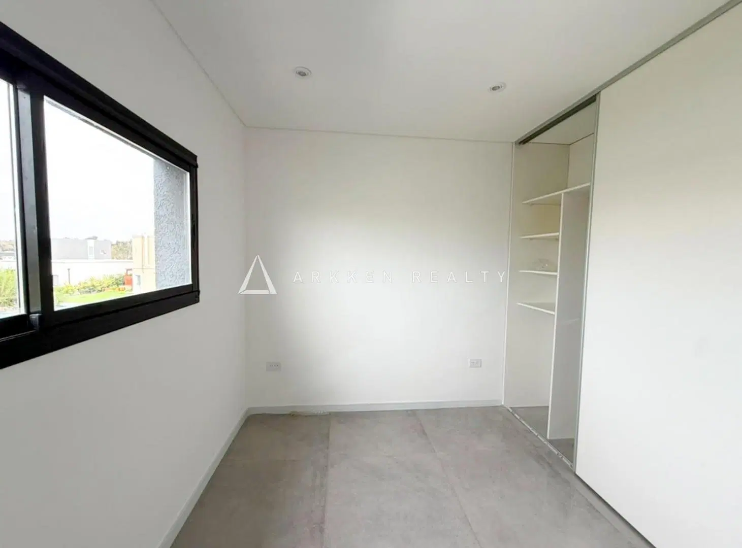 Casa en Venta en San Ramon Pilar del Este 2