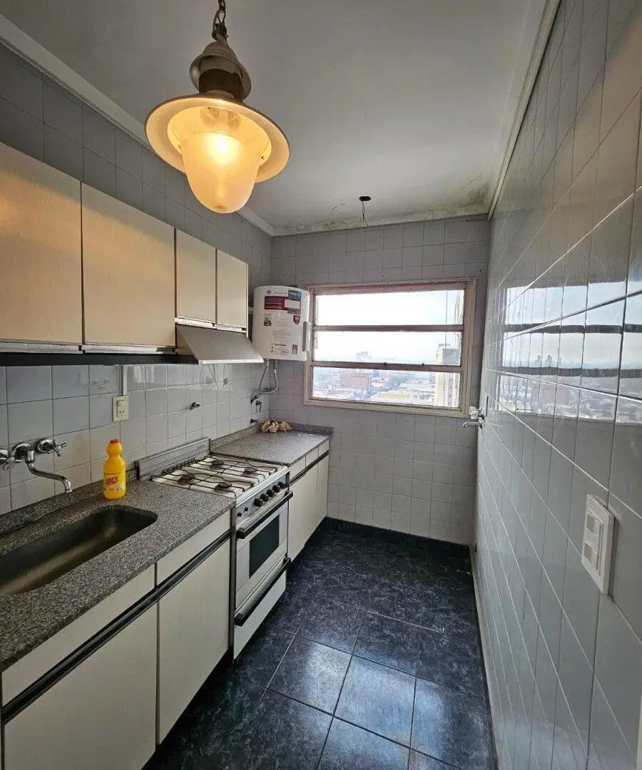 DEPARTAMENTO 3 AMBIENTES EN VENTA EN MORON 2