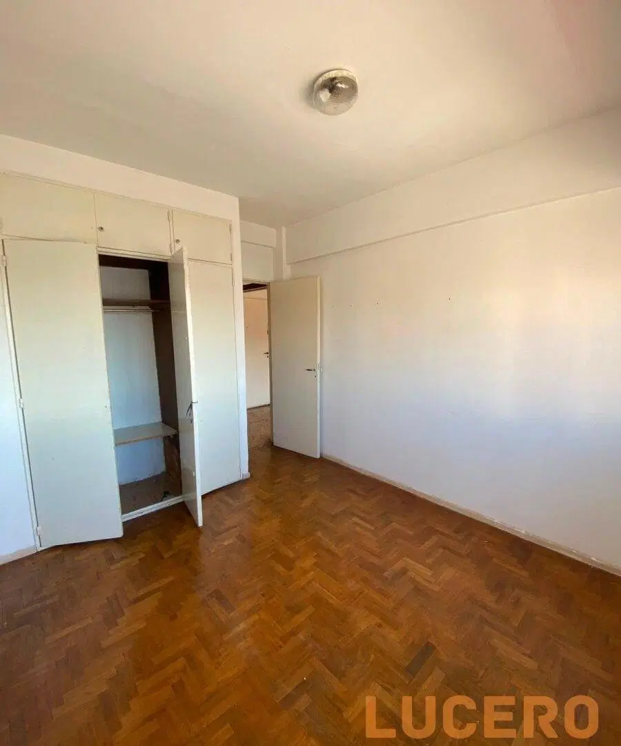 Departamento 2 ambientes con balcon- Alquiler 3