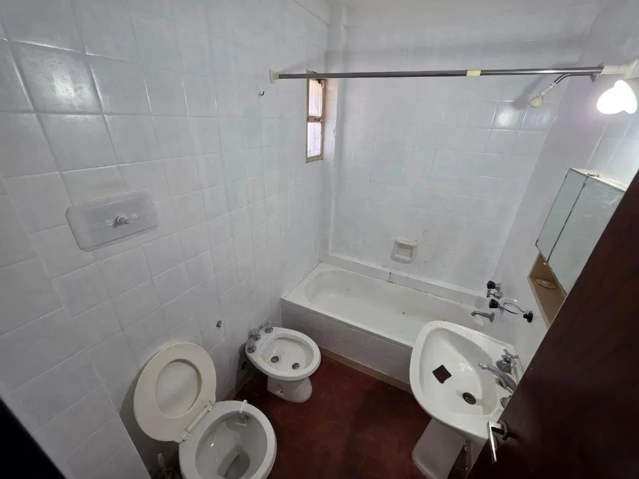 DEPARTAMENTO 2 AMBIENTES EN MORON CENTRO - VENTA 5