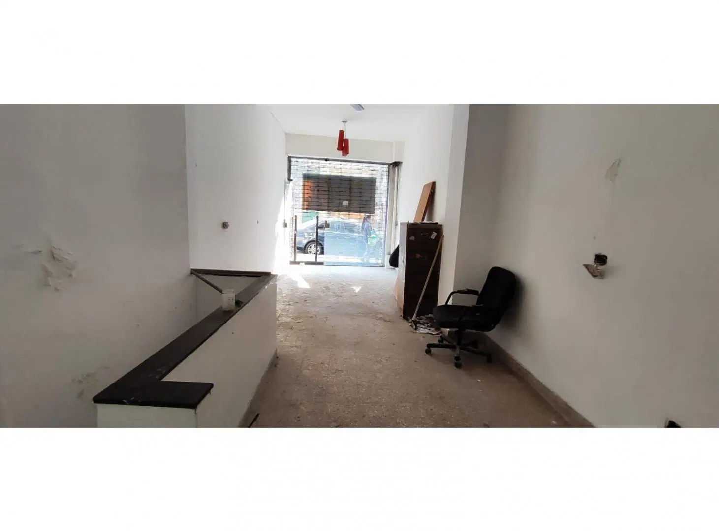 EN VENTA LOCAL EN BALVANERA 5