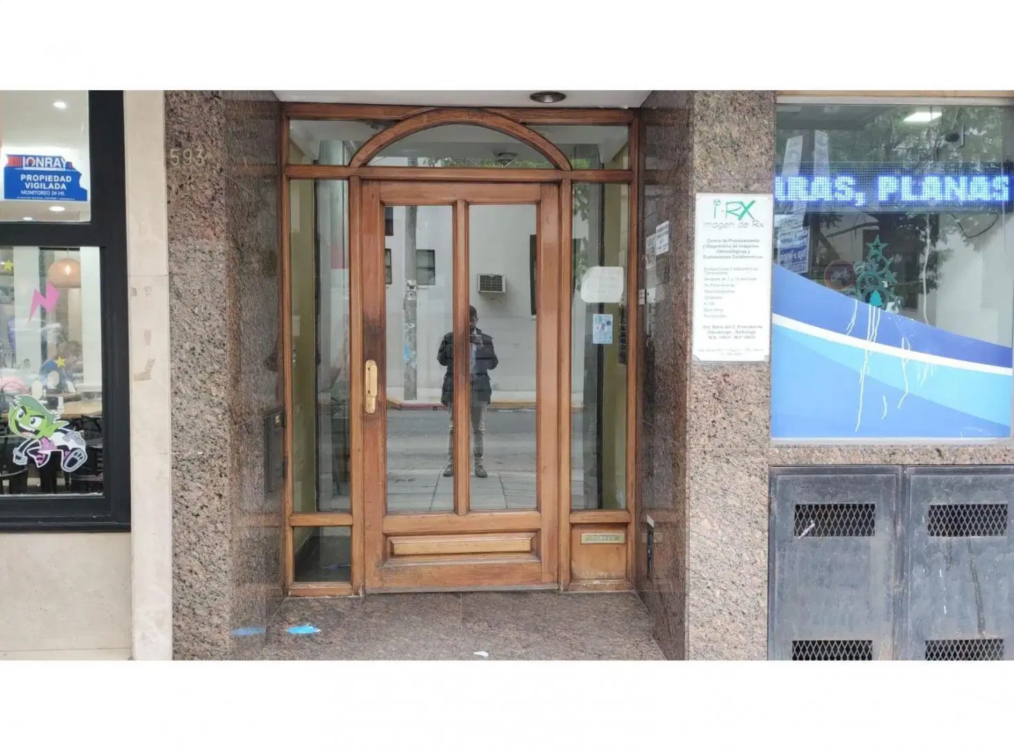 EN VENTA DEPARTAMENTO 2 AMBIENTES EN MORON CENTRO 4
