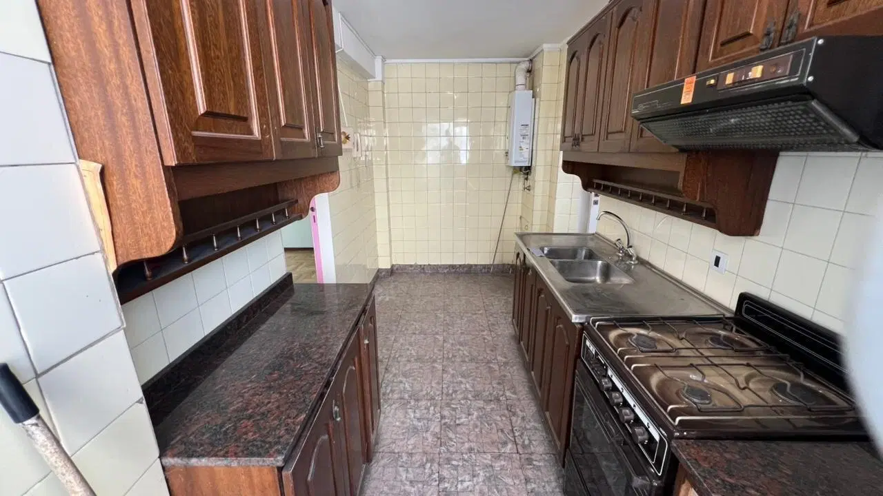 Amplio Departamento de 3 Ambientes + Escritorio en Morón Centro 1