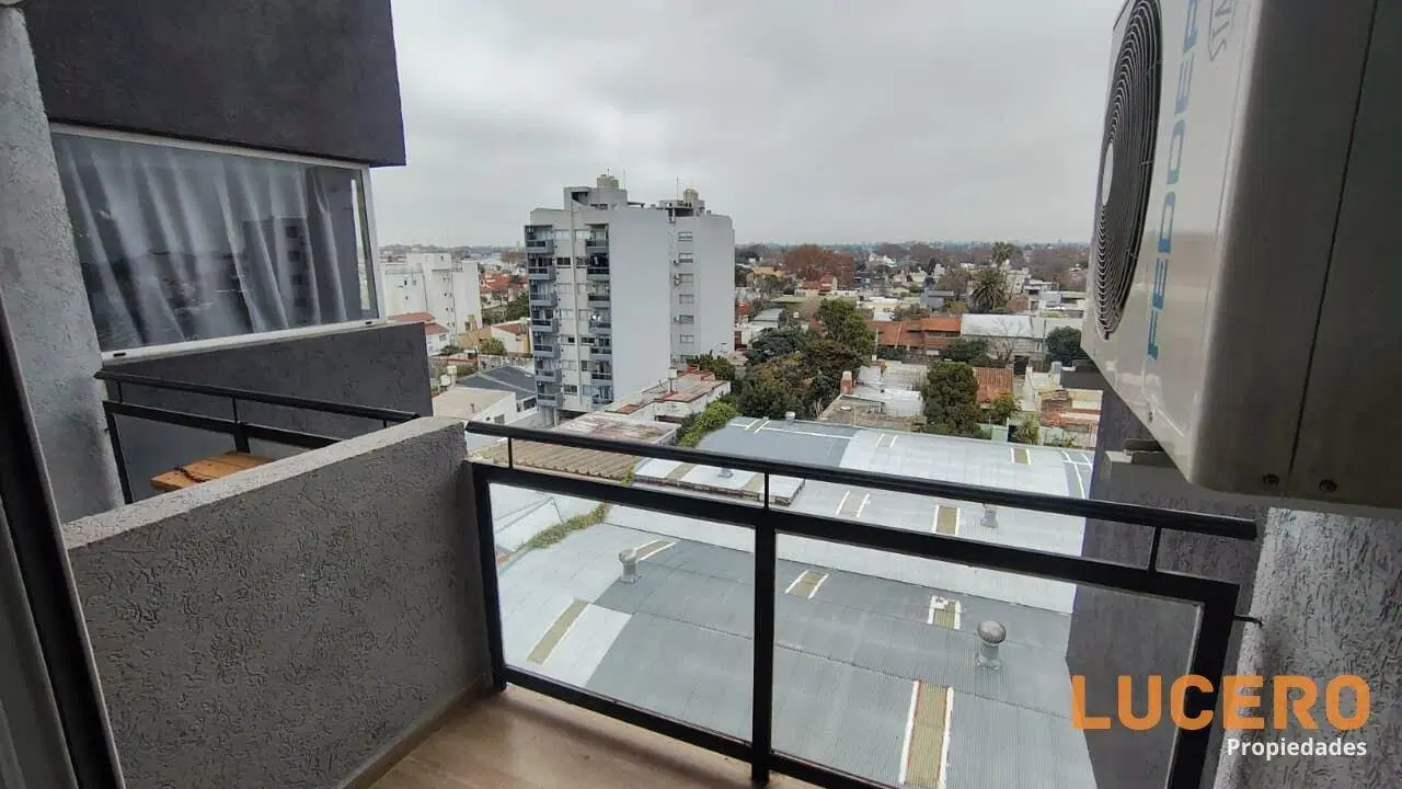 DEPARTAMENTO 2 AMBIENTES CON COCHERA EN ALQUILER EN MORÓN 8