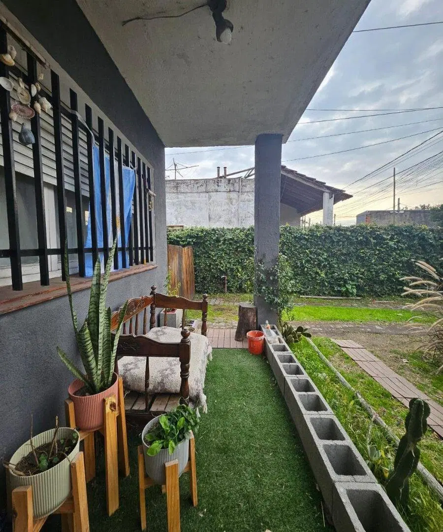 HERMOSA CASA 3AMB EN VENTA EN VILLA TESEI 2