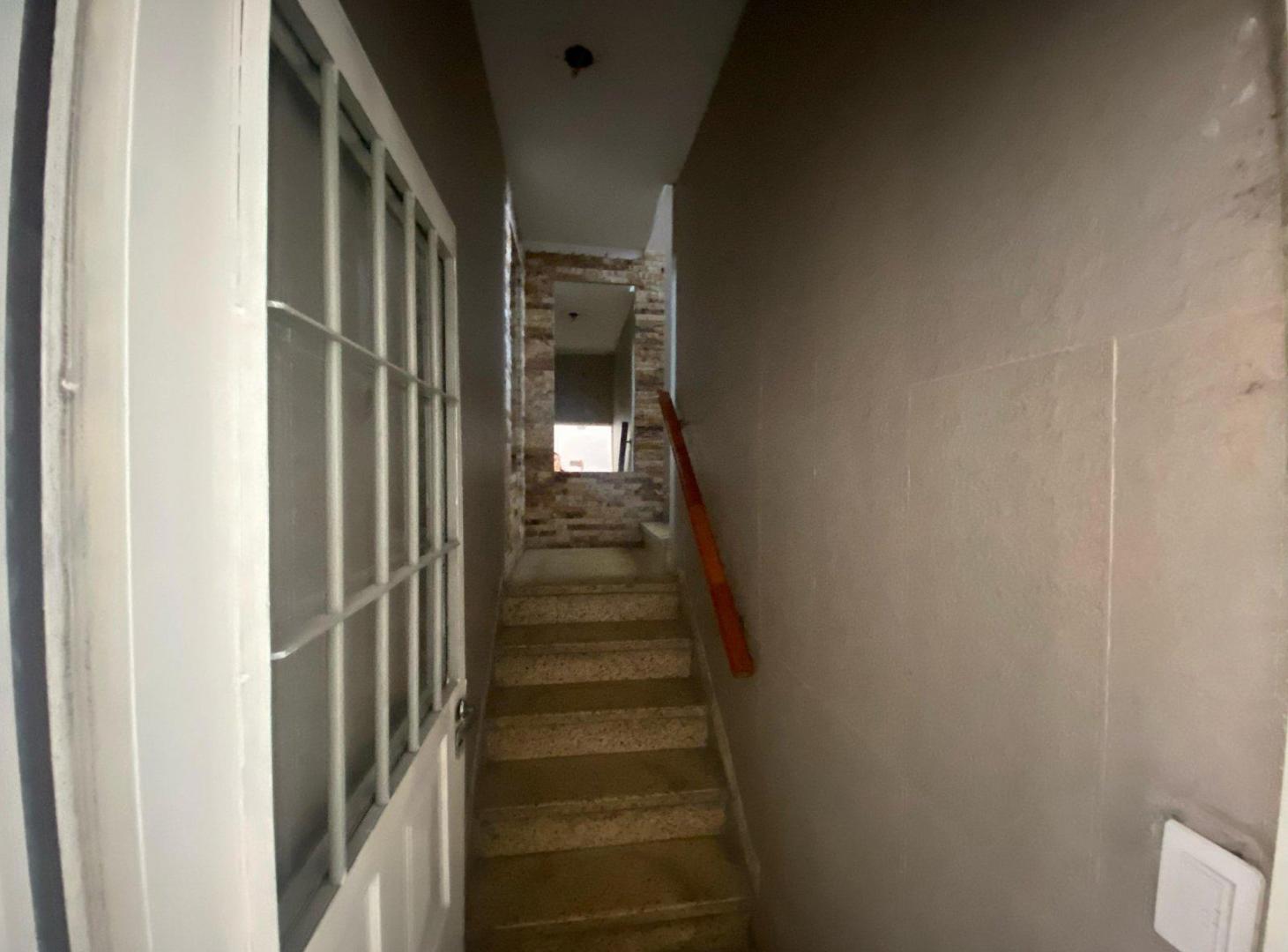 Foto de HERMOSA CASA 3 AMBIENTES EN MORON SUR, imagen 5