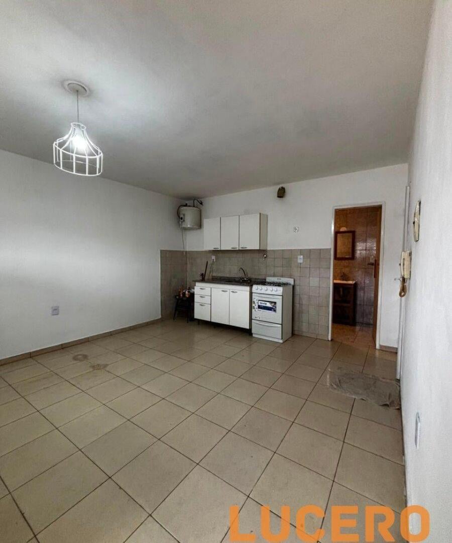 Foto de Monoambiente en alquiler en Morón, imagen 2