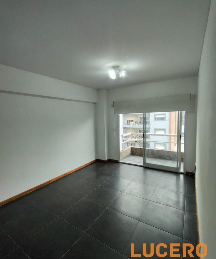 Foto de Departamento 2 ambientes + cochera en el centro de Morón, imagen 4