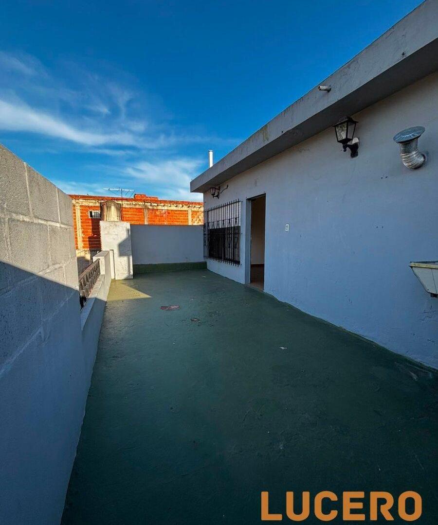 Foto de Casa 3 ambientes con terraza en Morón, imagen 2
