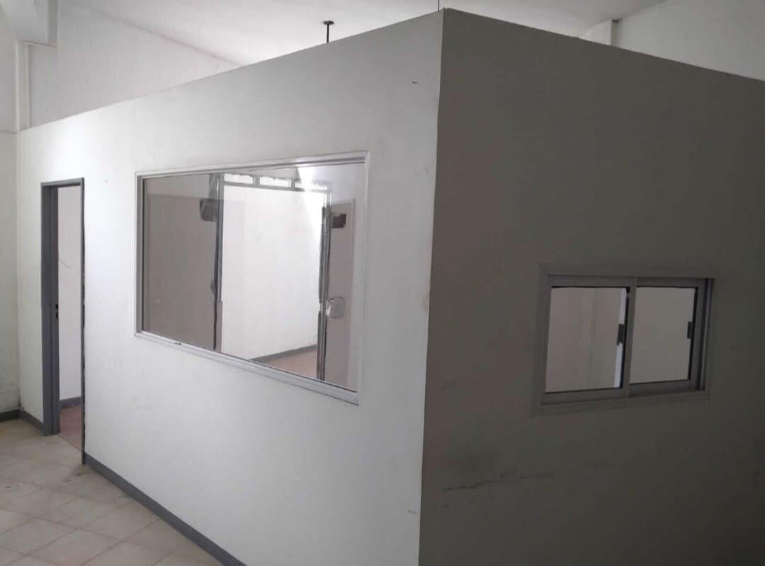 Foto de Galpón en Venta en Ituzaingó, entre Parral y Ruta Provincial 7 (Av, imagen 1