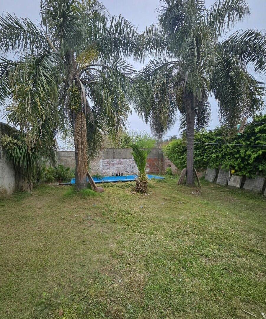 Foto de Lote en venta de 470 m² con piscina en Ituzaingó Sur, imagen 2