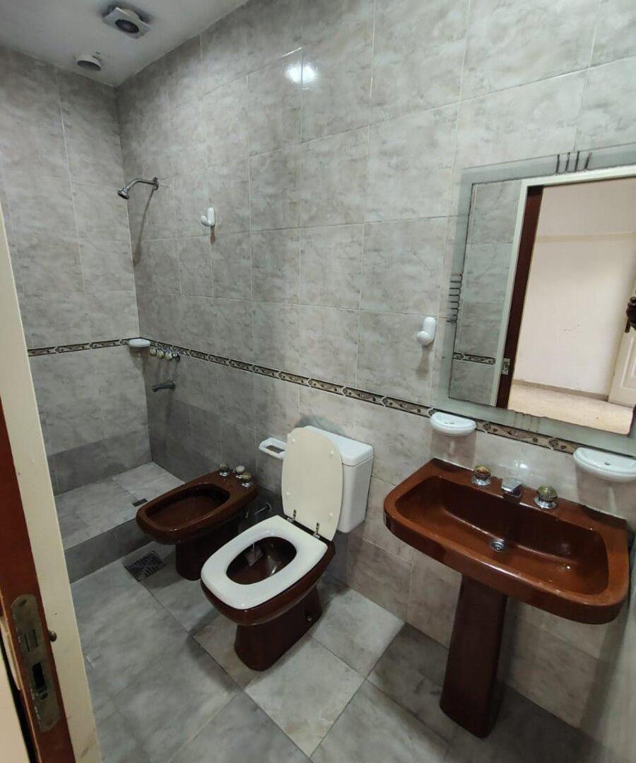 Foto de Alquiler PH 3 ambientes con patio en Morón Sur, imagen 2