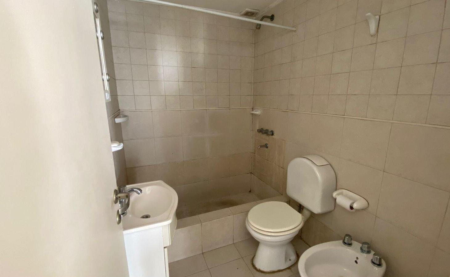 Foto de HERMOSO MONOAMBIENTE CON PATIO, imagen 4