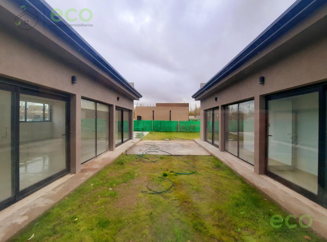 Casa Eeco Vende Casa a Estrenar en Los Jacarandas - Manzanar Kossmann 2