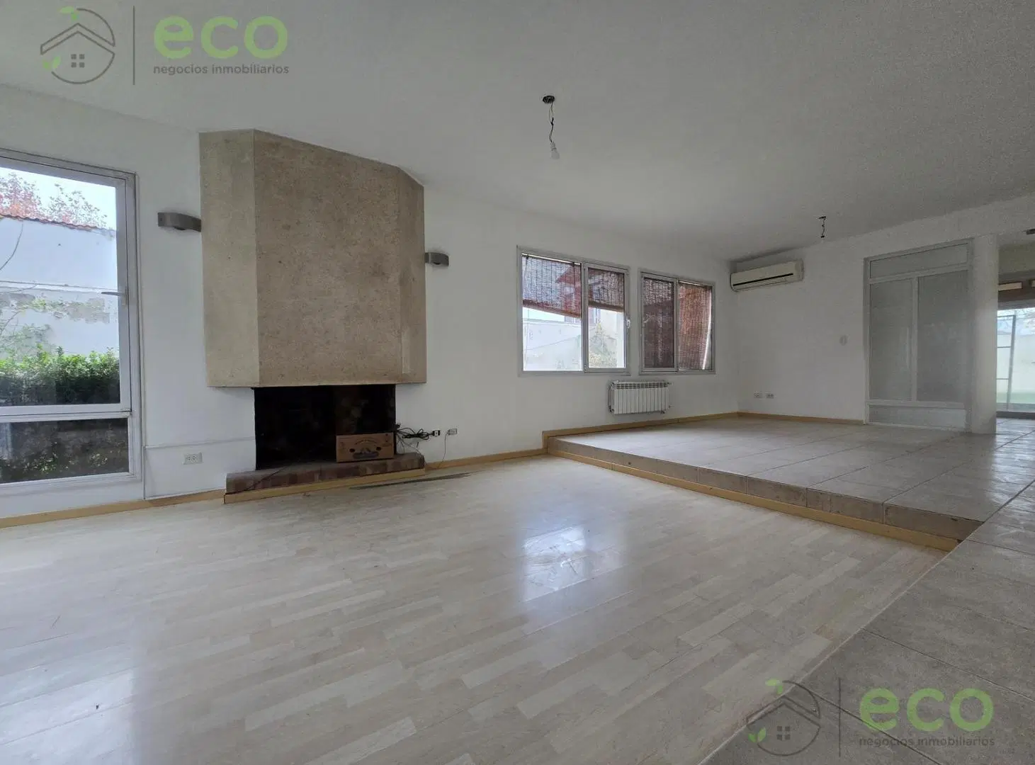VENTA Casa 4 dorm   estudio - B° Los Tordos II 3