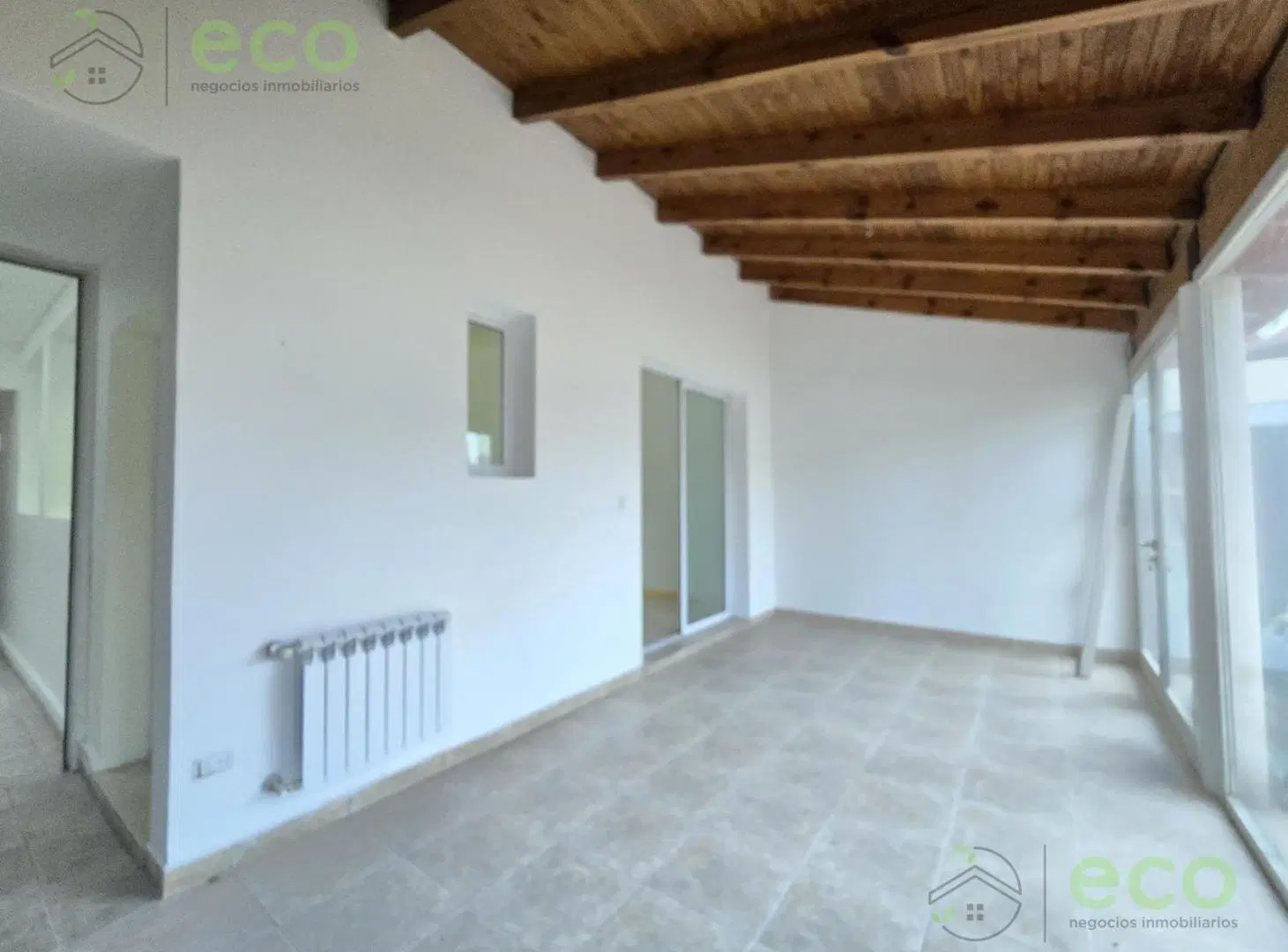 VENTA Casa 4 dorm   estudio - B° Los Tordos II 2