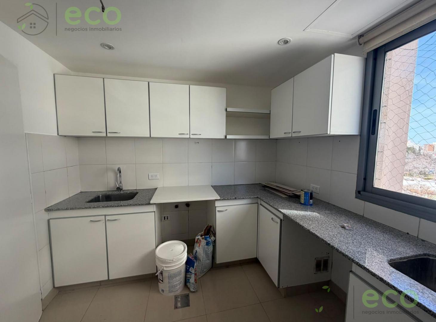 Foto de ALQUILER Departamento 3 dormitorios con cochera y amenities, imagen 2