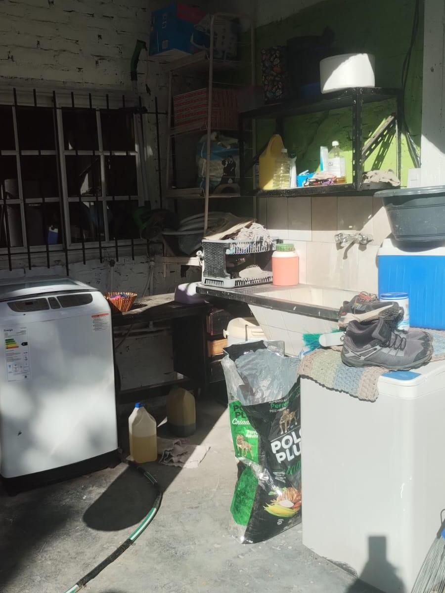 Venta - Casa de 4 Amb. en Merlo 4