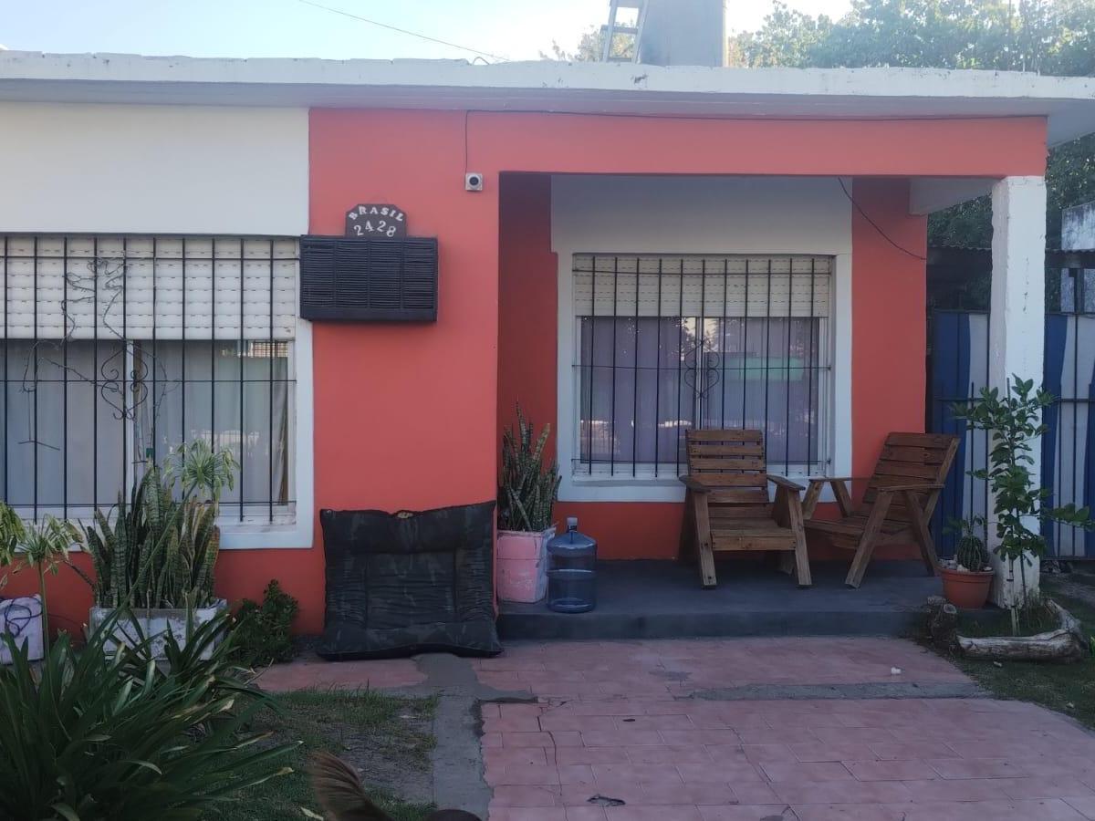 Venta - Casa de 4 Amb. en Merlo 1