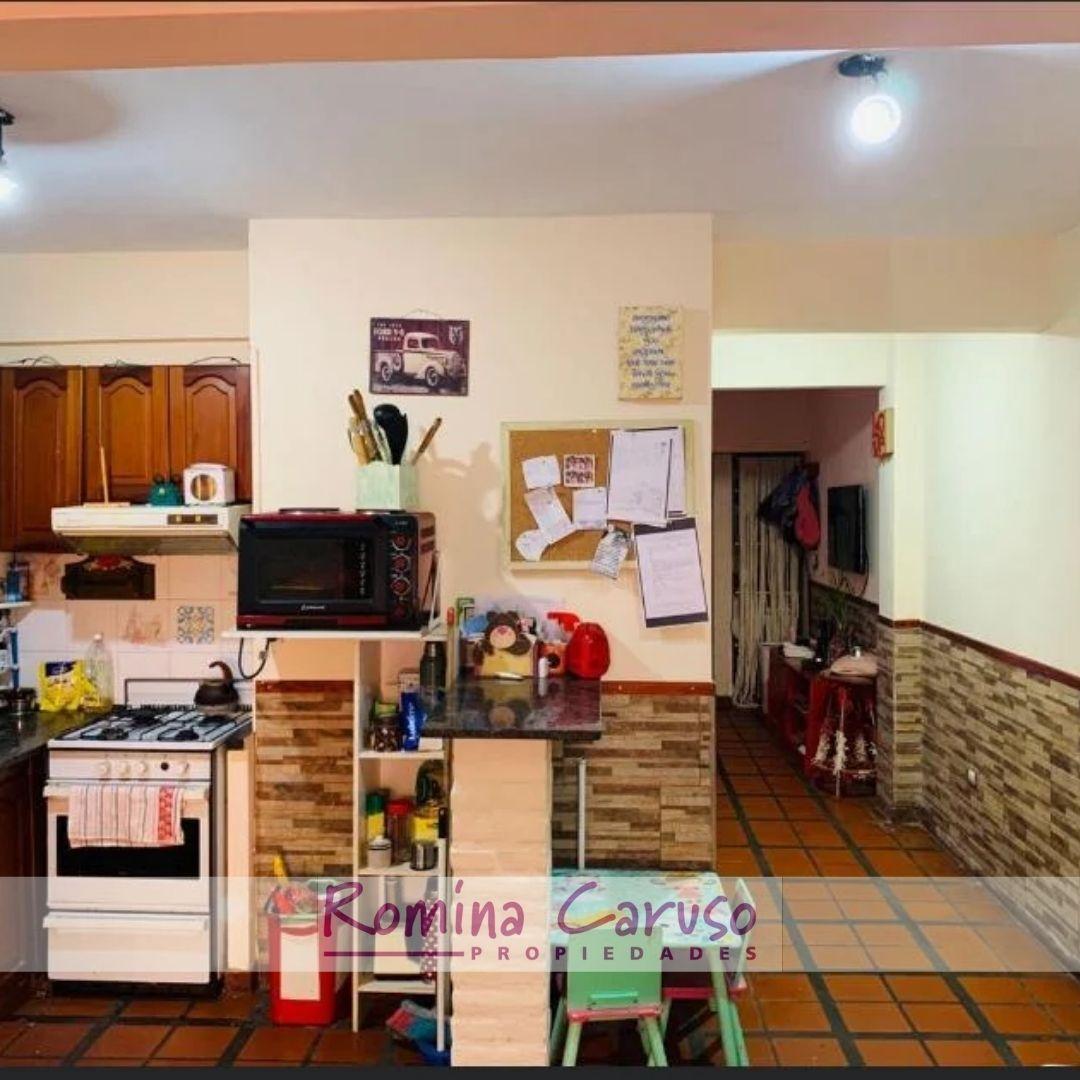 Venta - Triplex de 4 Amb. en Merlo 4