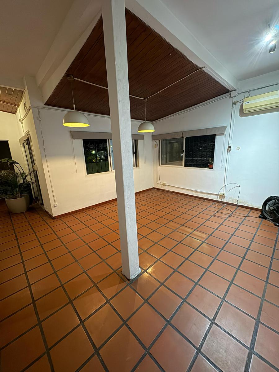 PH a La Venta Sobre Av Rivadavia - Ituzaingo 1