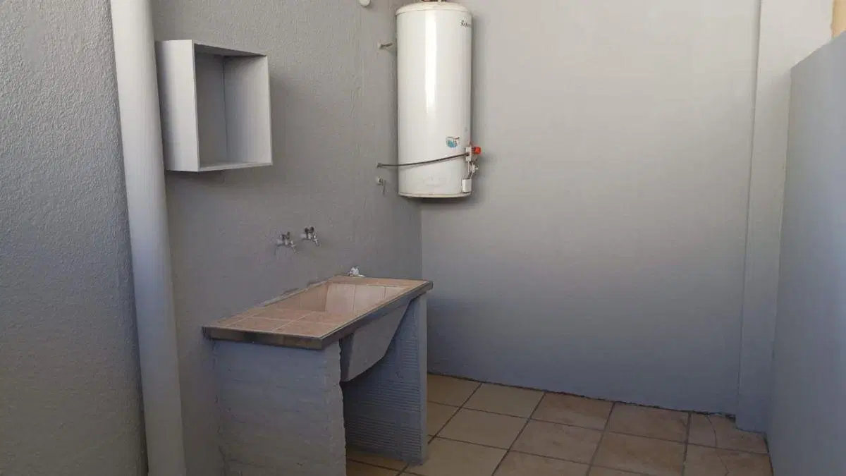 ALQUILER Departamento de 2 ambientes - Merlo 3
