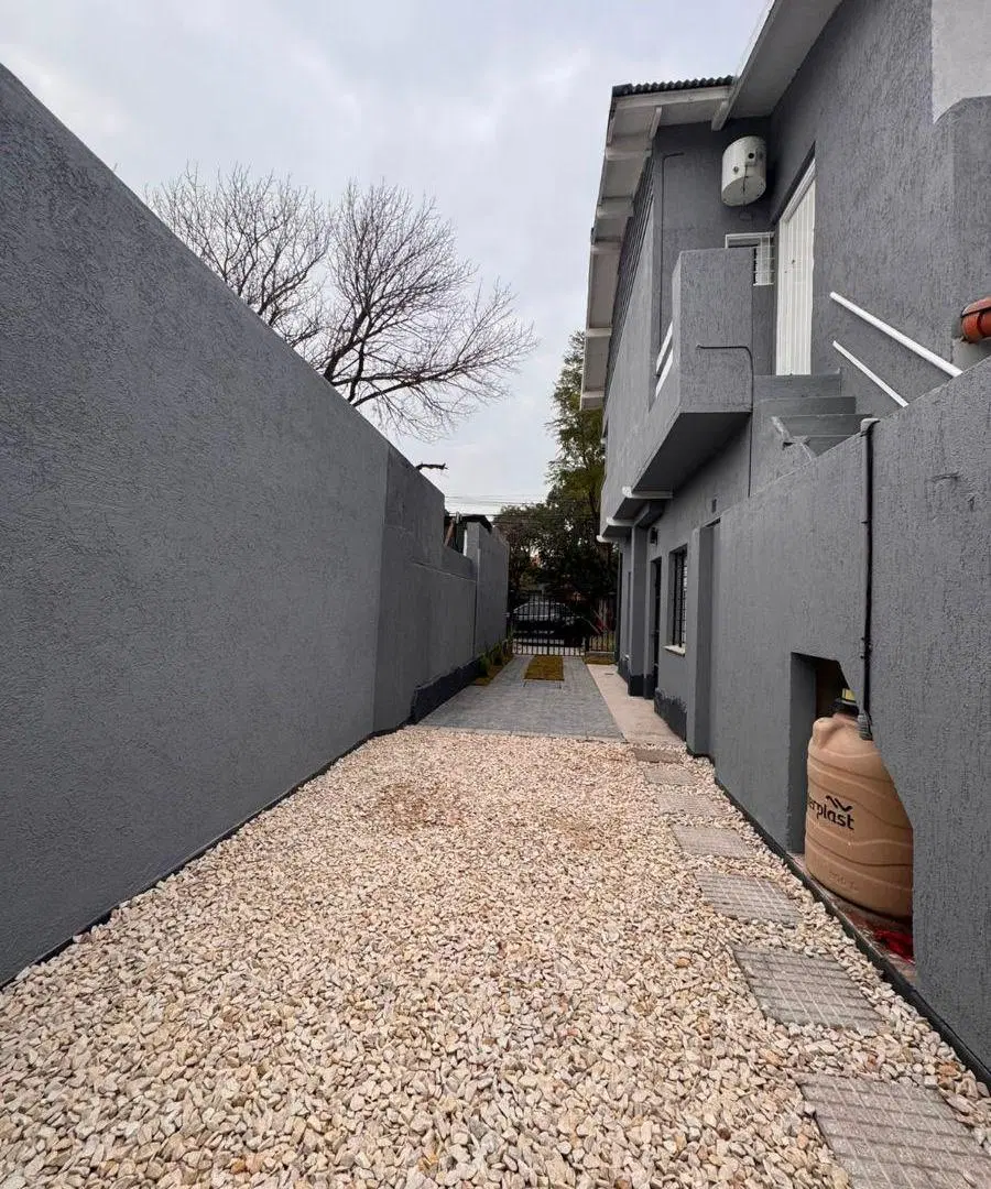 Casa de 4 ambientes RECICLADA A NUEVA en Venta - San Antonio de Padua 8
