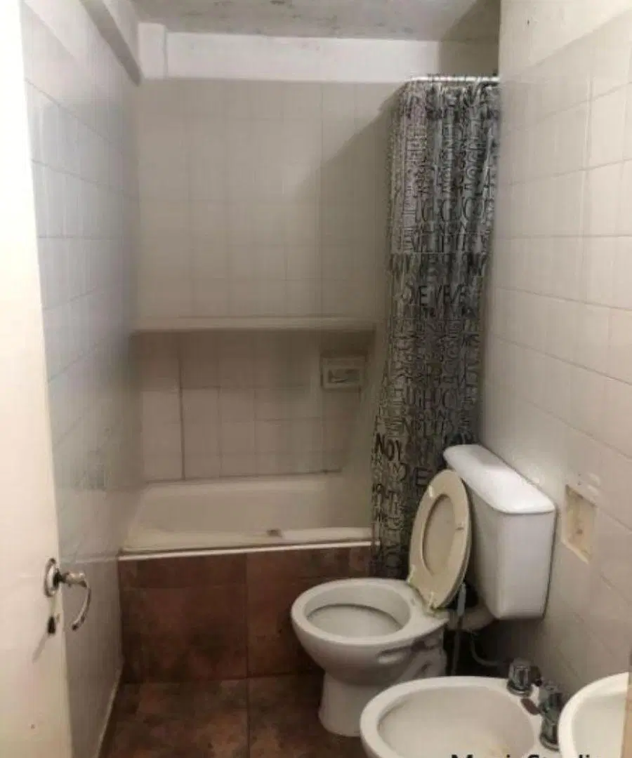 PH de 4 ambientes VENTA - Barrio Policial San A. de Padua 8