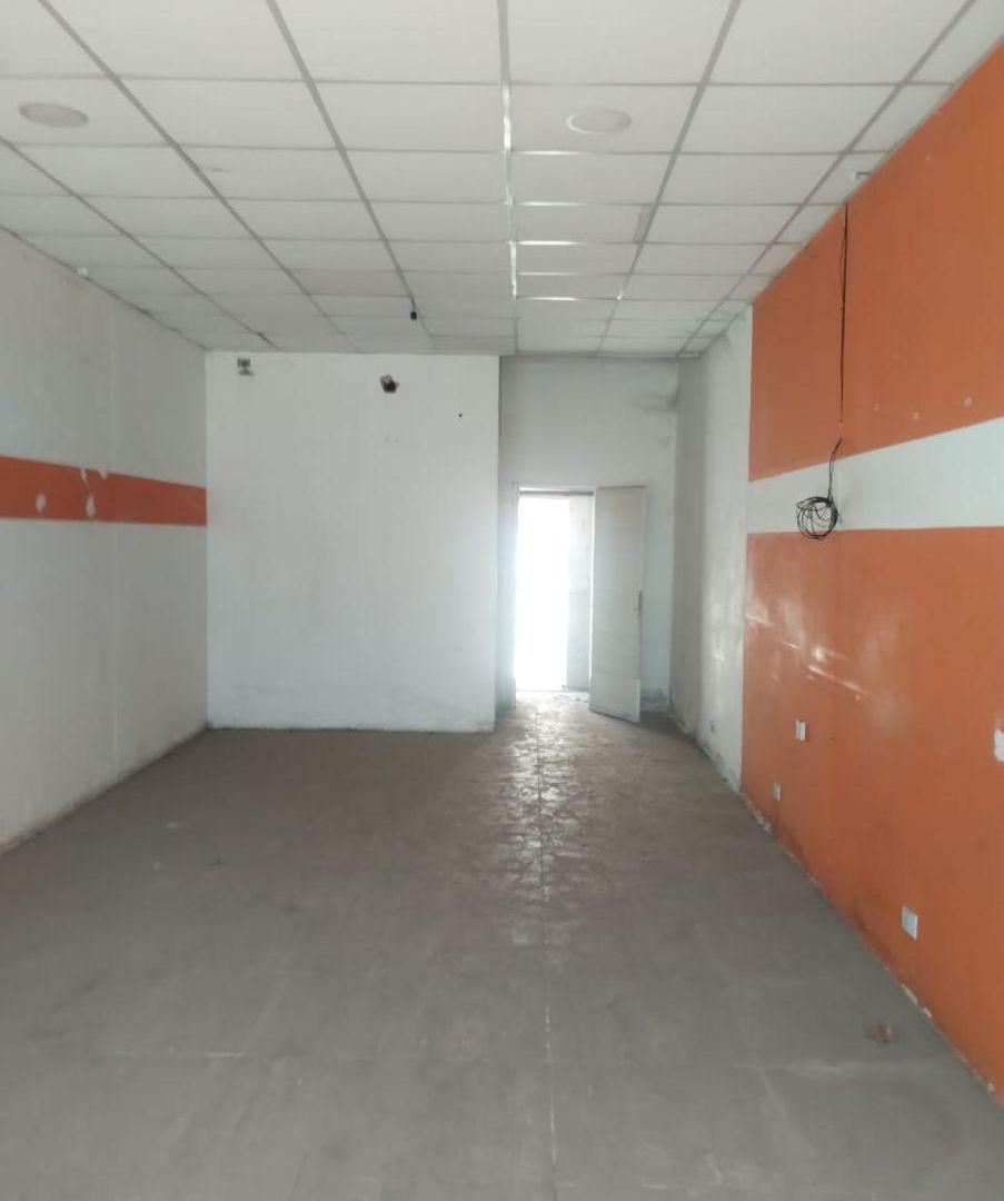 Foto de LOCALES en VENTA - Ferrari, imagen 5