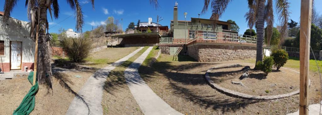 Hermosa Casa Villa del Lago Carlos Paz 4 dormitorios con Escritura