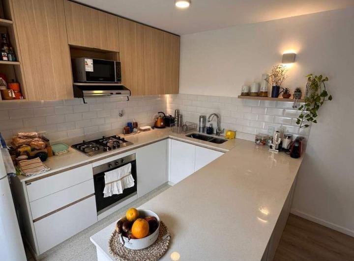  Hermoso departamento en Costas de Manantiales, con cochera y balcón!! 5