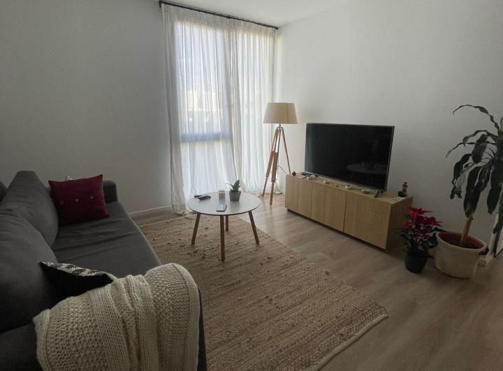  Hermoso departamento en Costas de Manantiales, con cochera y balcón!! 2