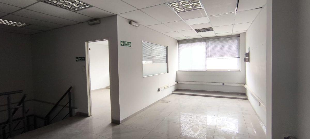 Foto de Local comercial en alquiler a metros del Mercado Norte, imagen 4