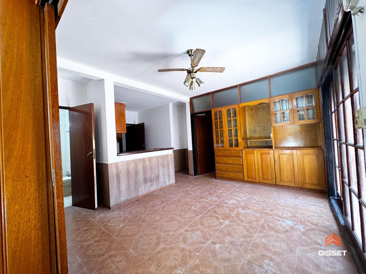 Foto de Casa Venta 4 dormitorios con cochera doble en Marqués de Sobremonte, imagen 2