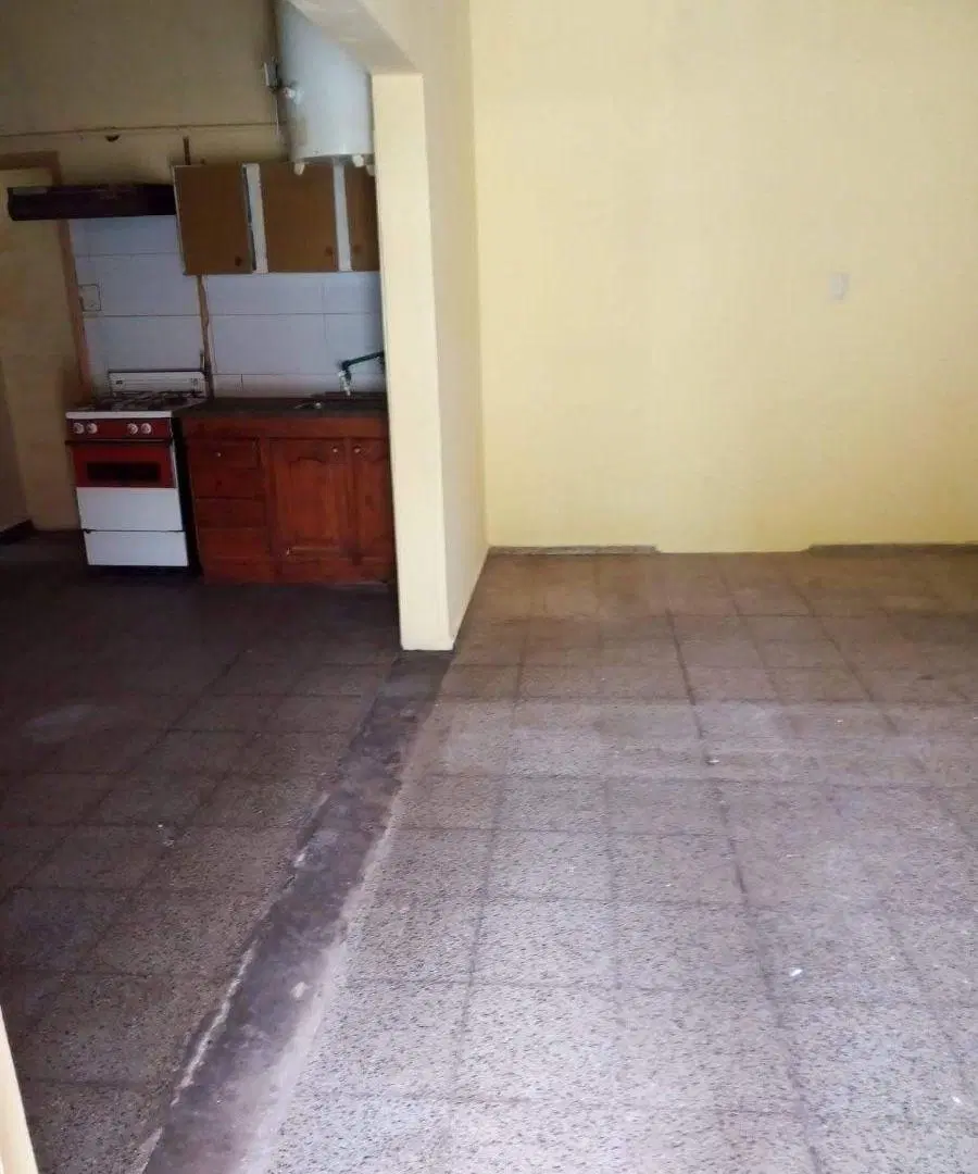 CASA + LOCAL + DEPARTAMENTO EN VENTA Barrio San Martín con Escritura Oportunidad de Inversión 2