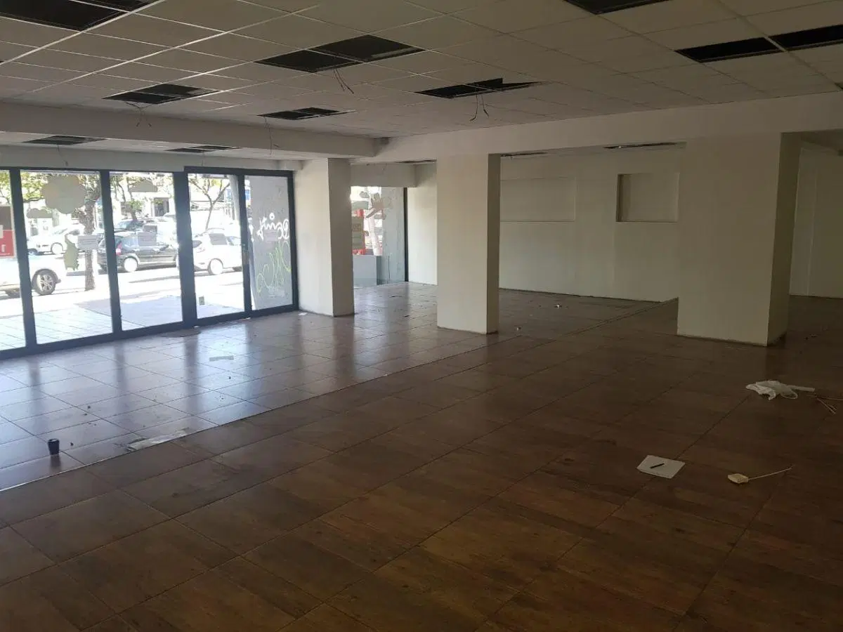 CERRO DE LAS ROSAS (R. NUÑEZ 4100) - ALQUILER LOCAL DE 594 M2. 3