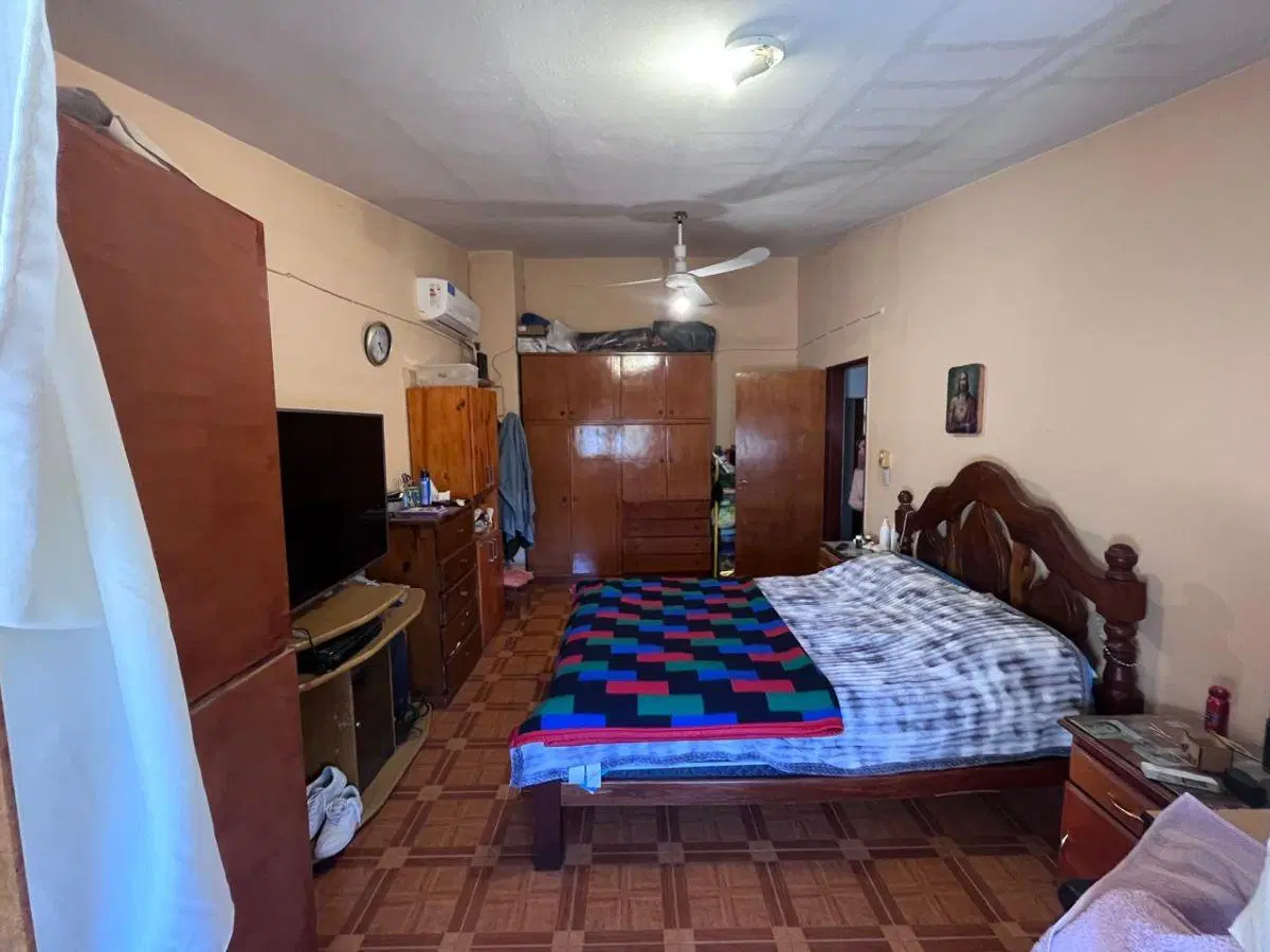 Casa Familiar en Venta en Barrio Los Platanos 4 Dormitorios y Excelente Ubicación 4