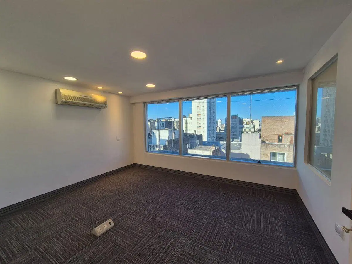 Piso de oficina alquiler centro Dean Funes 8