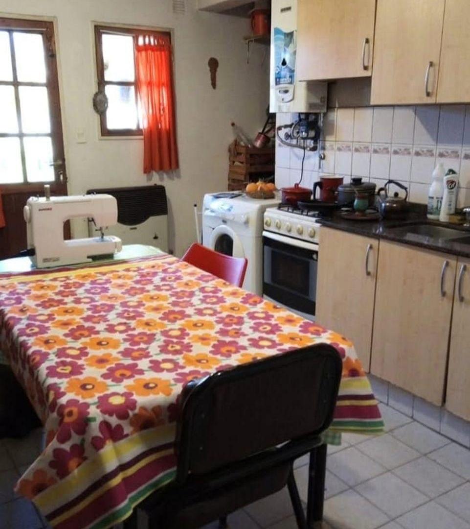 Foto de Duplex Alto Alberdi cochera venta o permuta, imagen 2