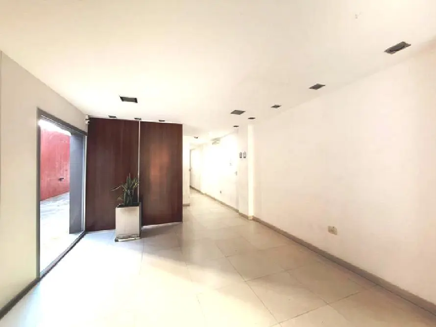 Departamento de 2 dormitorios + cochera en Venta - La Plata 2