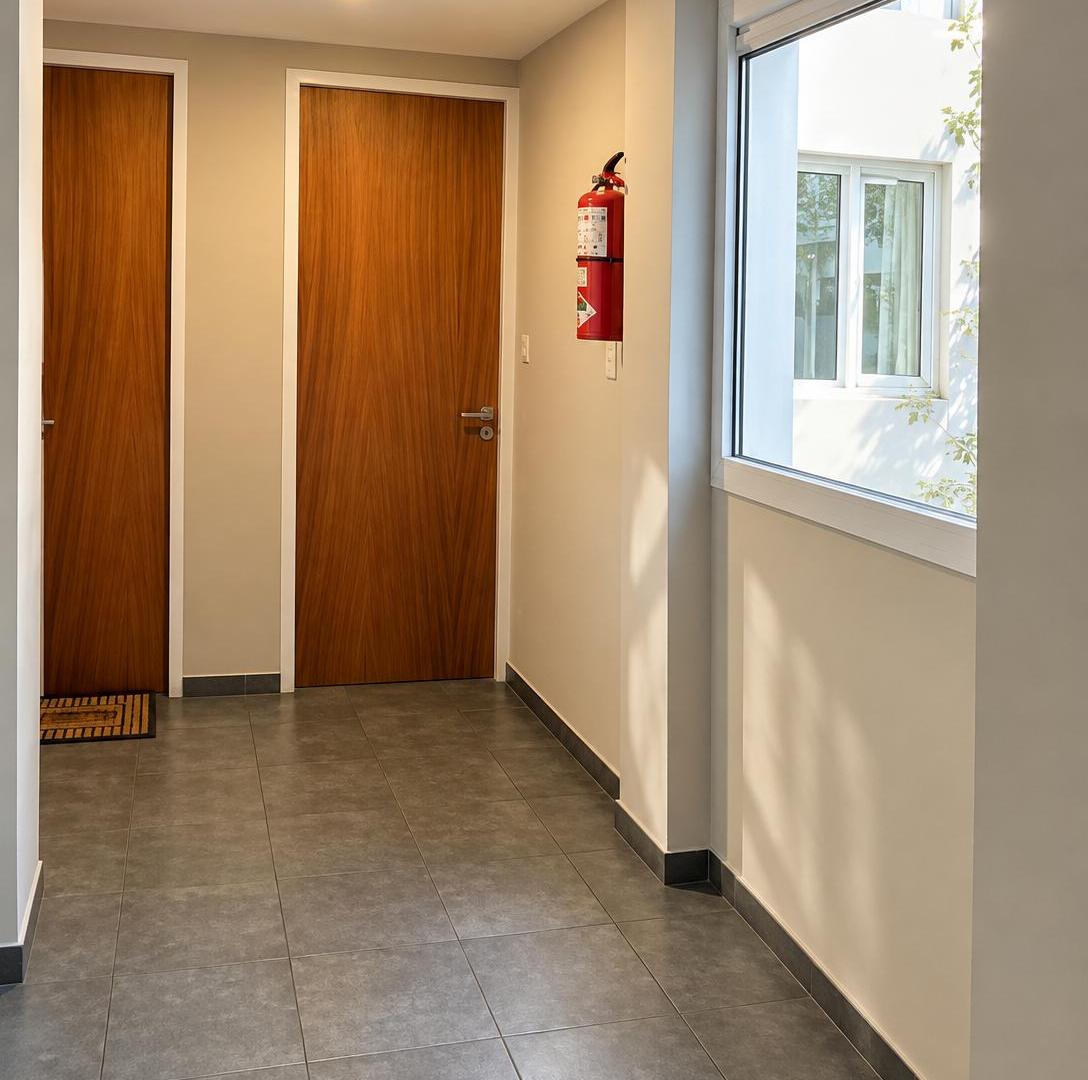Foto de Departamento 1 Dorm. en Alquiler - 38 E/ 5 y 6 La Plata, imagen 2