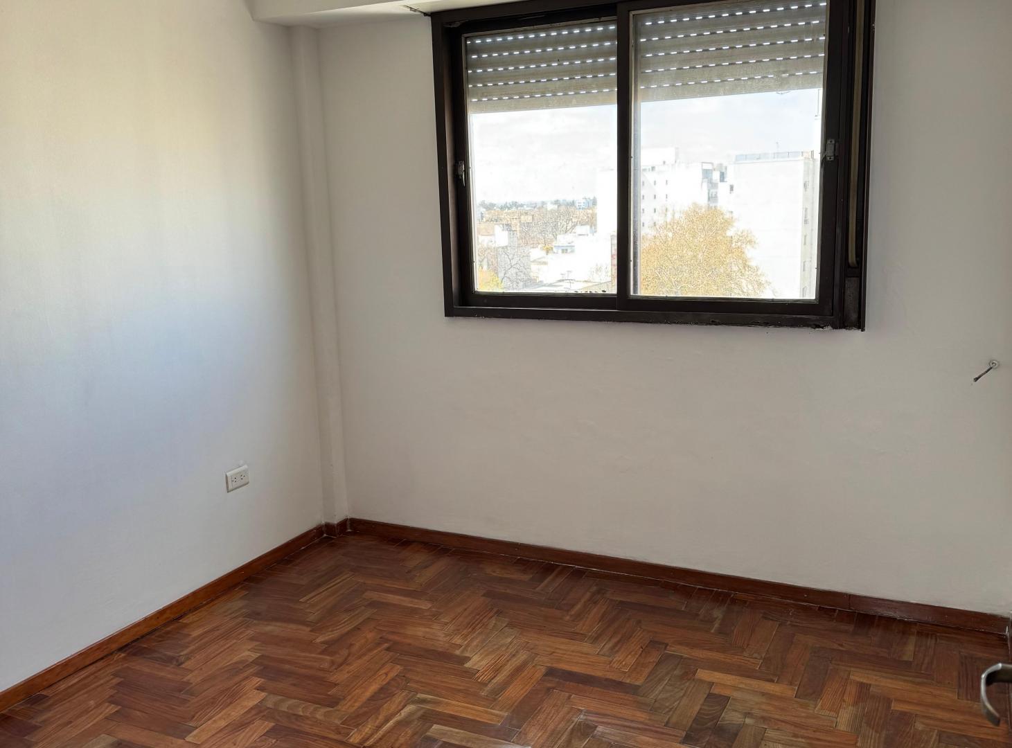 Foto de Departamento de 1 dormitorio en Venta - 60 e/ 1 y 2, imagen 5