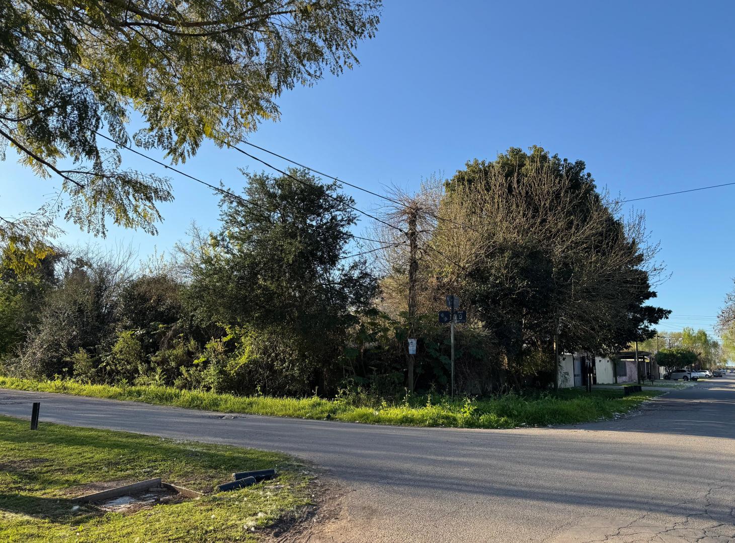 Foto de Excelente lote en Venta en esquina - City Bell, imagen 2