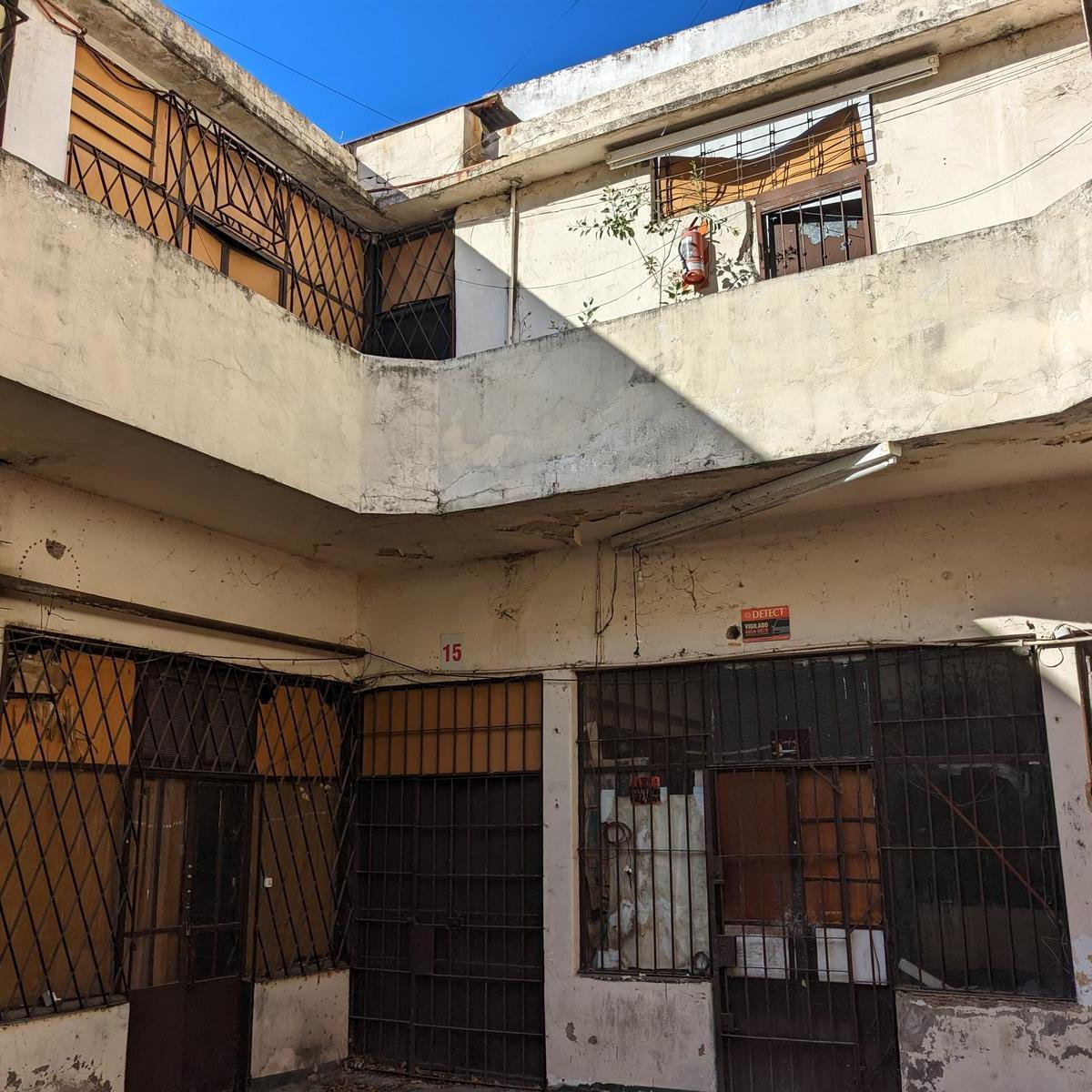 Terreno de 1006 m² en Venta 4