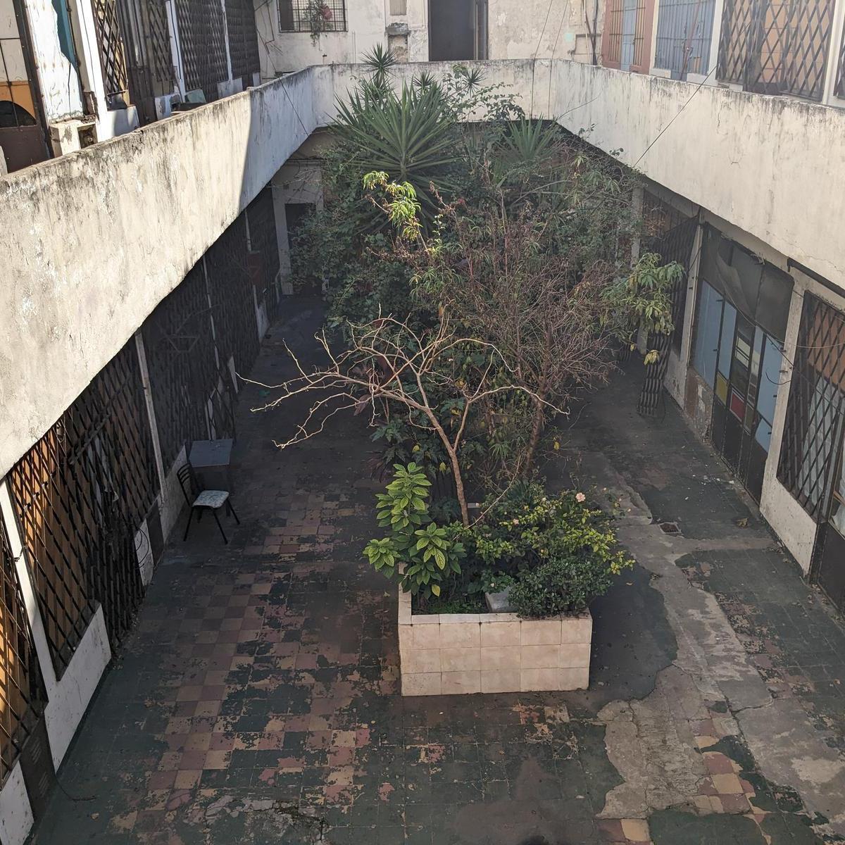 Terreno de 1006 m² en Venta 3