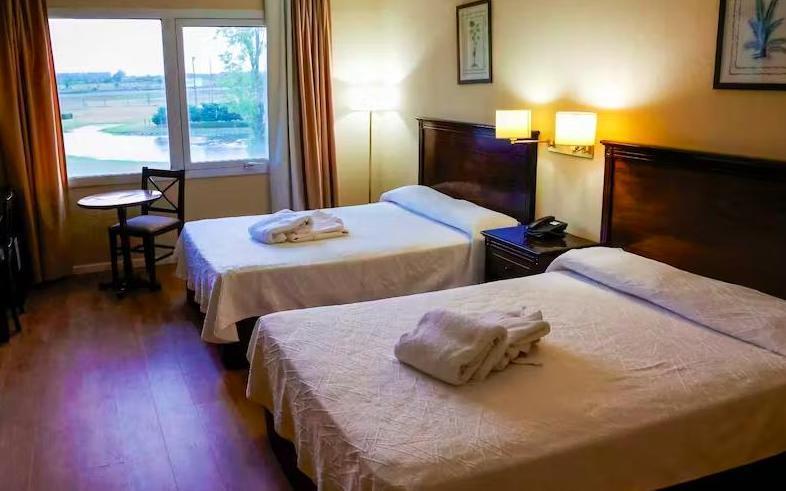 Hotel en Venta - Panamericana 9 Km - Campana 2