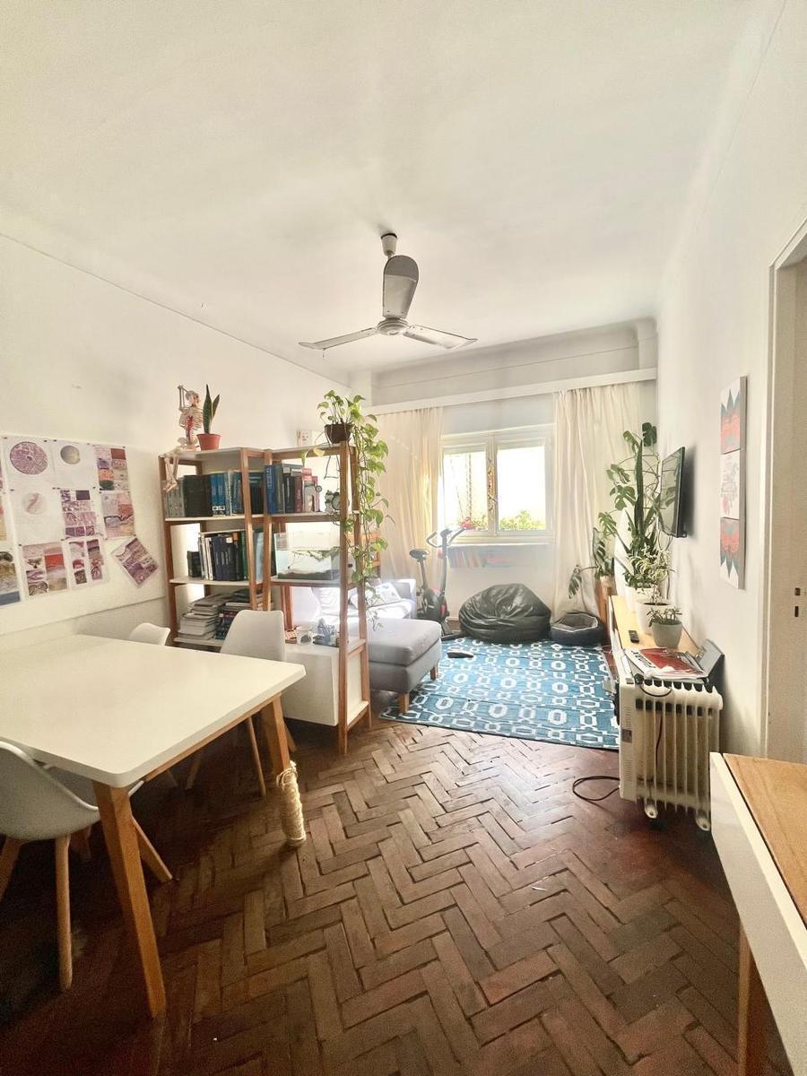 Foto de Departamento 3 Ambientes con Dependencia en Venta a Tres Cuadras de, imagen 2