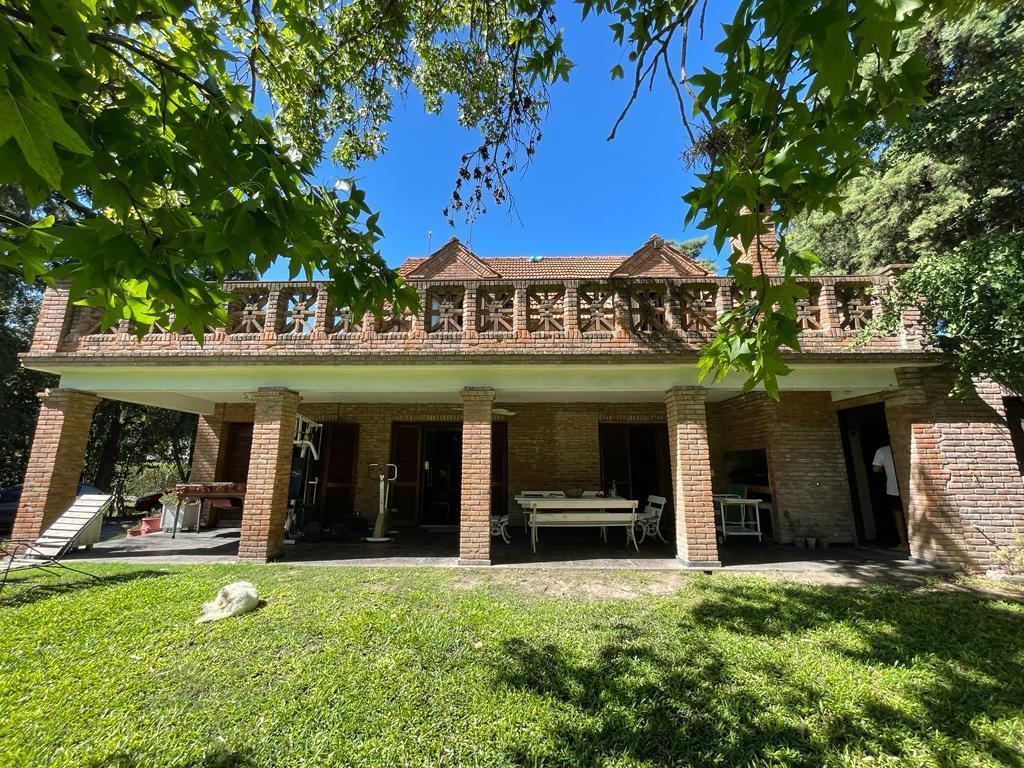 Casa y Terreno Para Loteo en Venta Bella Vista 5