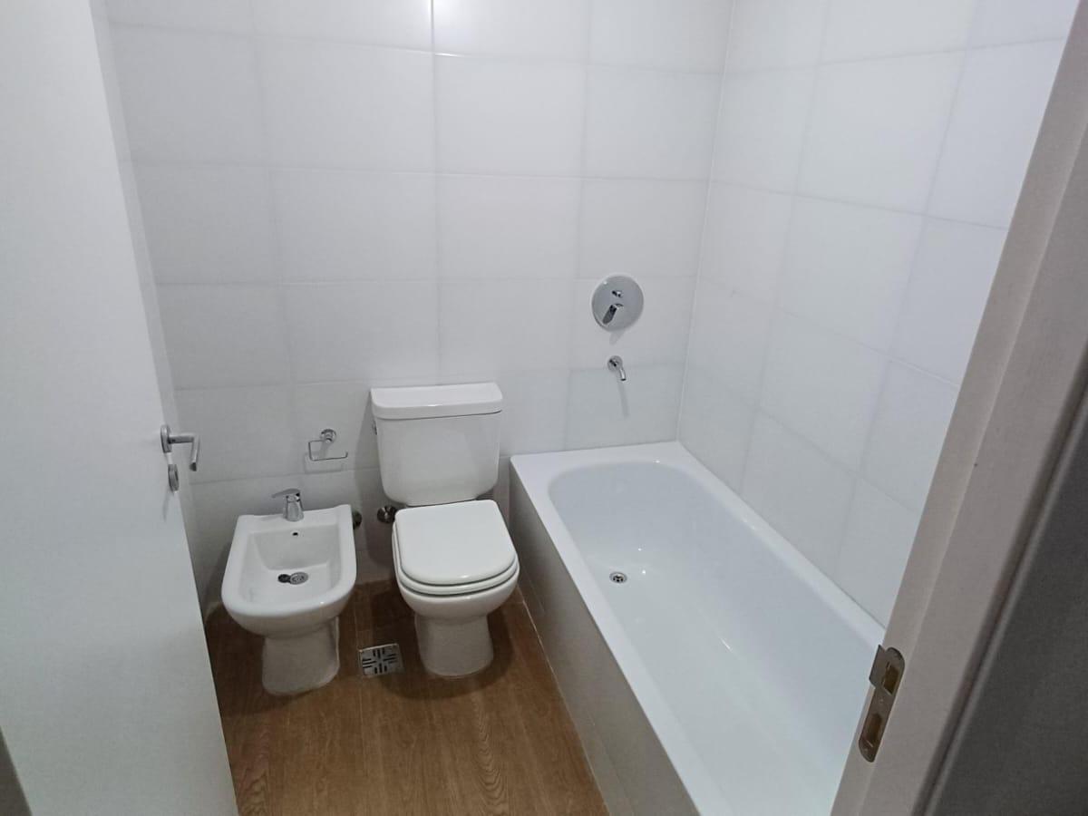 Monoambiente en Venta Al Frente, Moderno y Amplio 3